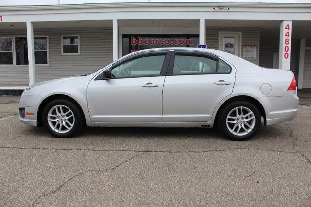 2010 Ford Fusion S