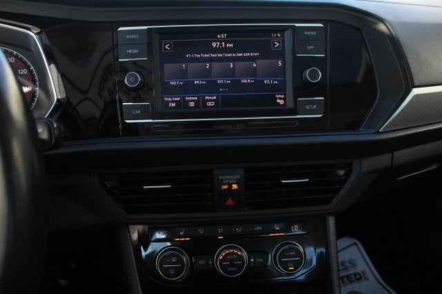 2019 Volkswagen Jetta Base