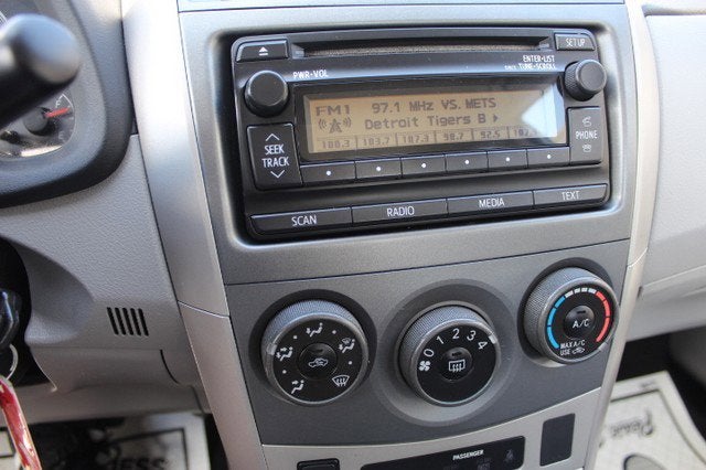 2012 Toyota Corolla LE