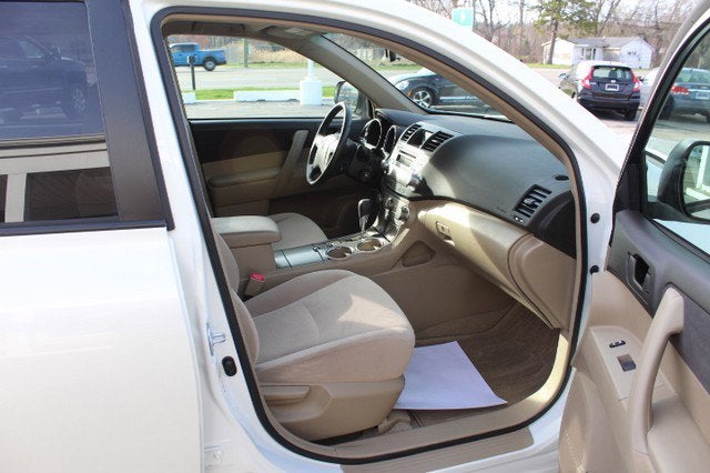 2010 Toyota Highlander Base