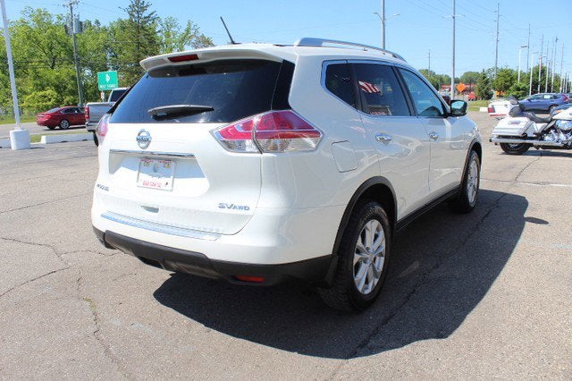 2016 Nissan Rogue SV