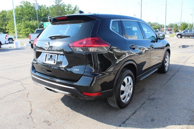 2017 Nissan Rogue S