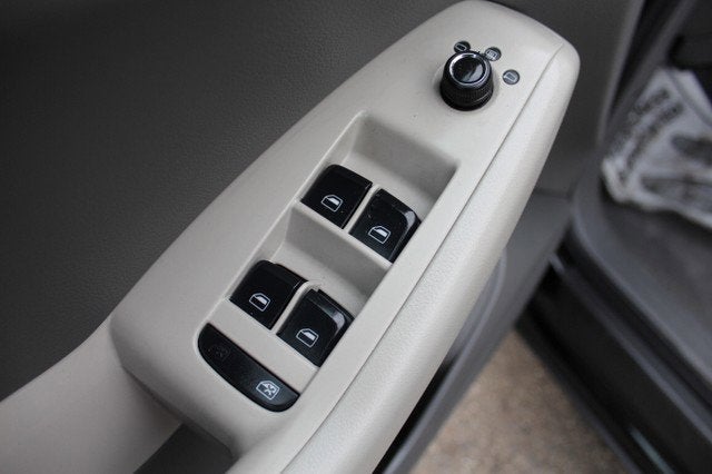 2011 Audi Q5 2.0T Premium