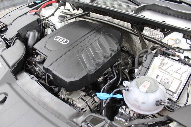 2024 Audi Q5 S line Premium Plus