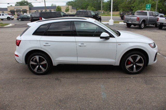 2024 Audi Q5 S line Premium Plus