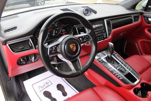 2018 Porsche Macan Turbo