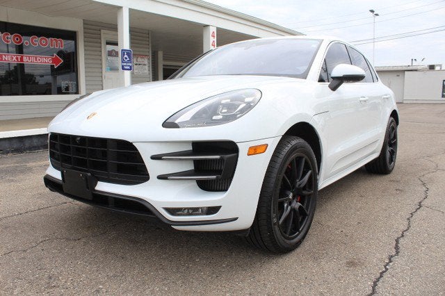 2018 Porsche Macan Turbo
